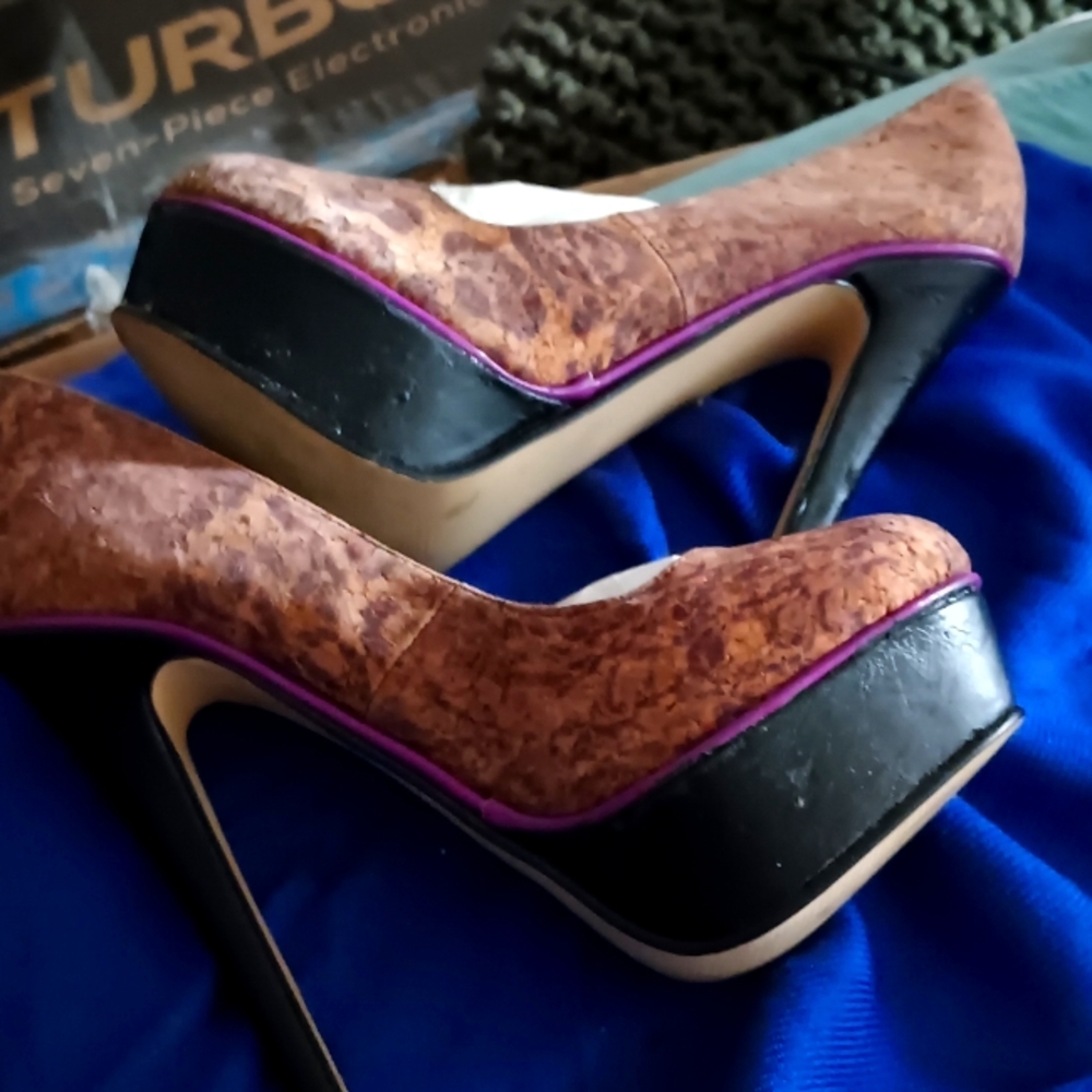 Shoe's